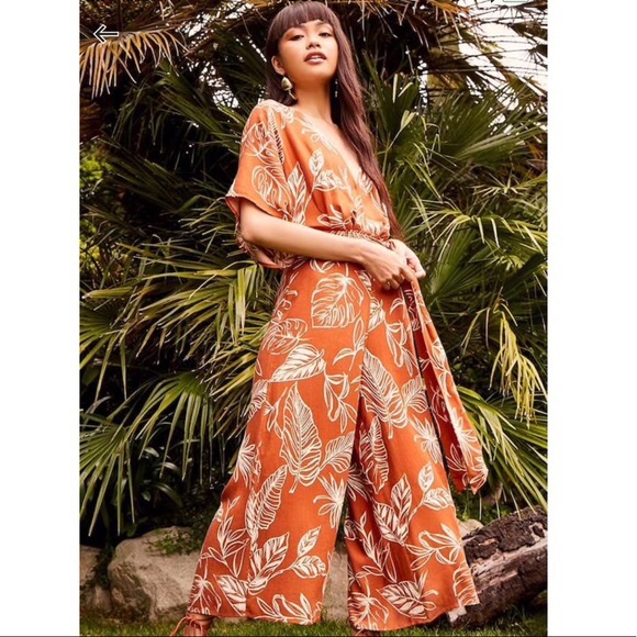 Leaf Print Culotte Jumpsuit - Picture 4 of 7